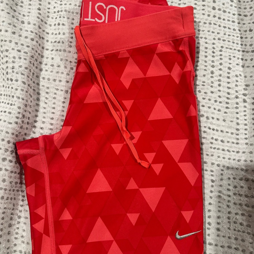 Nike Red Geometric Leggings Performance Wear 3/4th